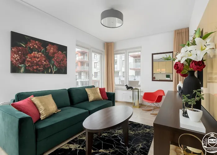 Polanki- M&m, Natura アパート *