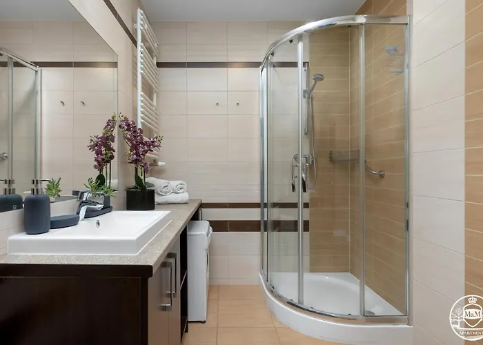 Polanki- M&m, Natura アパート *