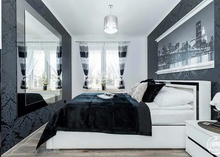 Polanki- M&m, Natura アパート *